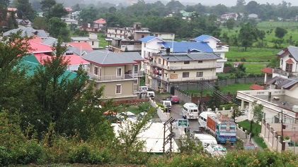 पालमपुर - बढ़ते वाहन 